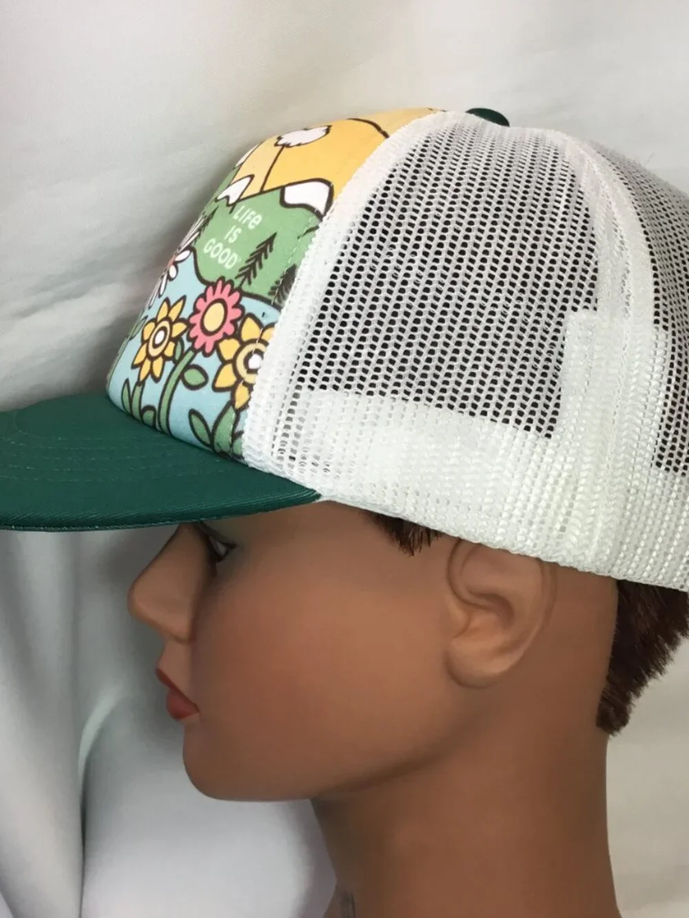 Life Is Good Hat Cap Snap Back Youth Girls Green Sun/Floral Trucker Mesh EUC